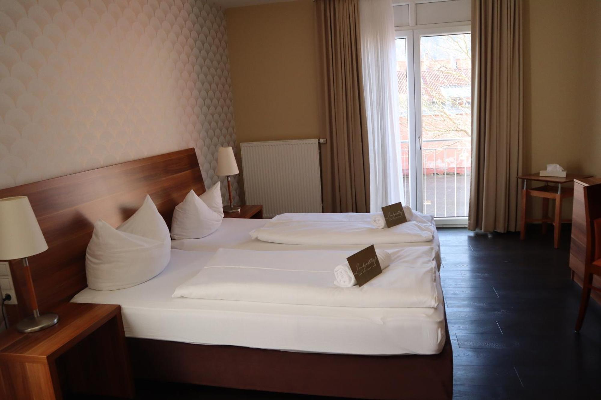 Hotel Landgasthof Zum Kaffelstein Kreuzwertheim Oda fotoğraf