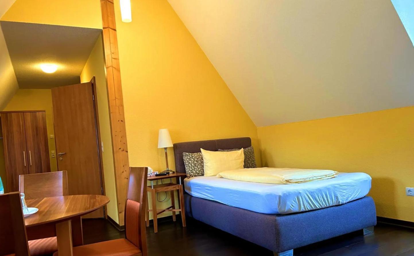 Hotel Landgasthof Zum Kaffelstein Kreuzwertheim Oda fotoğraf